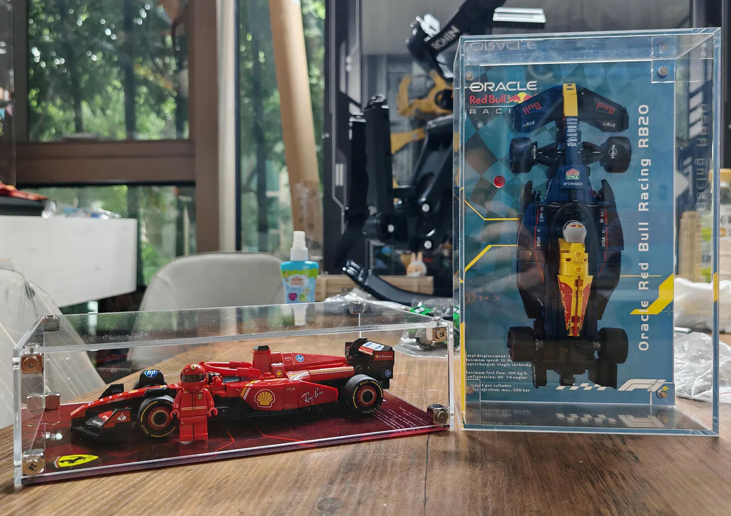 Display Case for LEGO® Williams Racing FW46 with Trackside Racing Background 77249